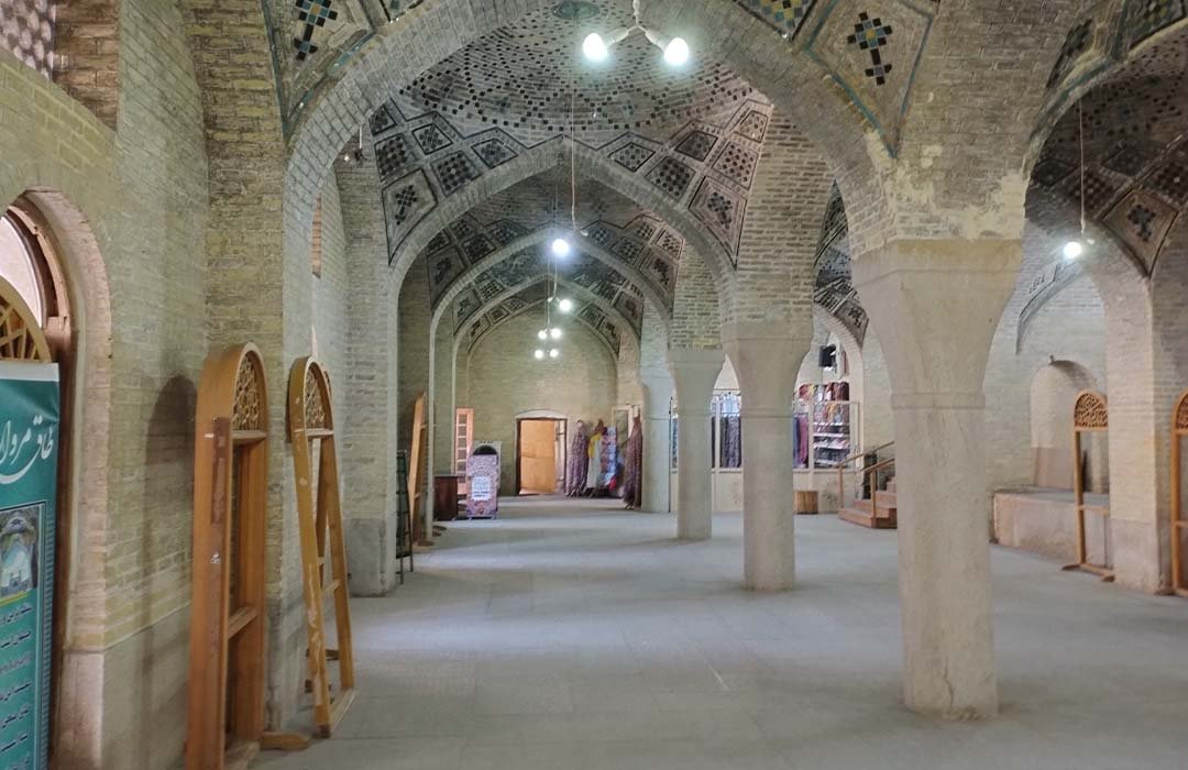 بازار وکیل شیراز - شبستان مسجد وکیل